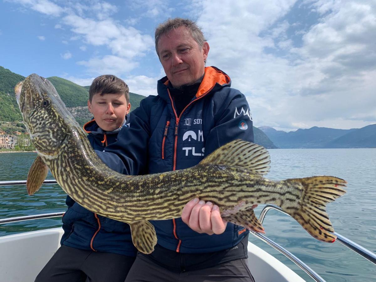 In Riva Al Lago Di Iseo Dependance Primo Piano Marone Esterno foto